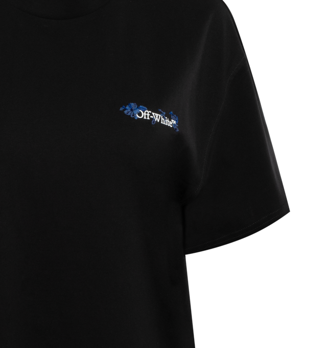 EMB FLOWER ARROW TEE (WOMENS)