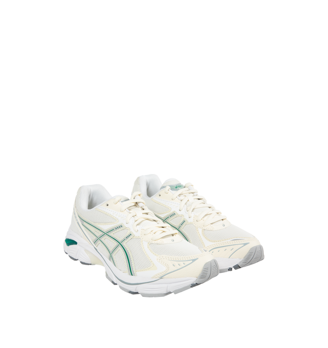 Image 2 of 5 - WHITE - Asics GT-2160 sneaker with a sleek aesthetic and wavy forefoot sculpting, featuring a segmented midsole structure and GEL technology inserts for advanced cushioning.