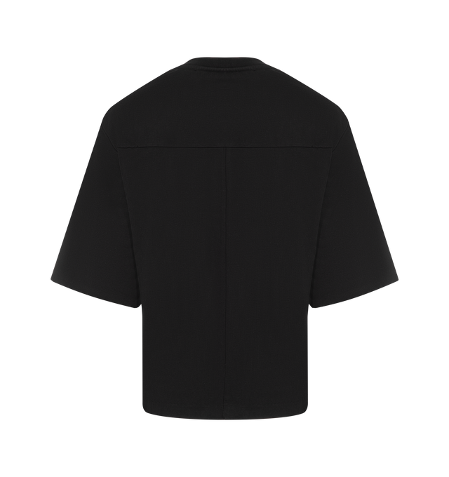 Image 2 of 2 - BLACK - RUADH The Isla T-Shirt featuring a slim-cut crew neck t-shirt designed to enhance the waist through intentional shaping. Framed by a classic crew neck and a double-layer sleeve to create structure and drama. This foundational piece is highly versatile and made out of heavyweight organic cotton. 100% organic cotton. Made in Portugal.