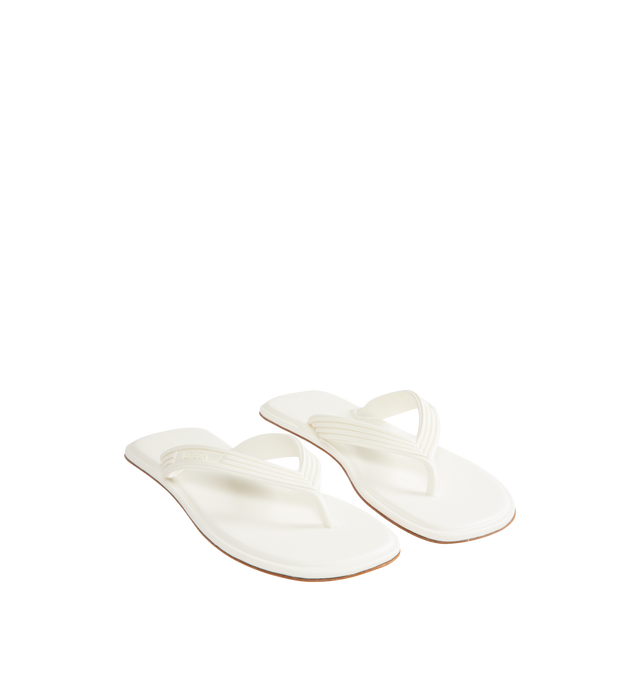 Image 2 of 4 - WHITE - BOTTEGA VENETA Sampieri Thong featuring rubber thong sandal with leather insole. Lining: lambskin. Rubber-injected leather outsole. Thermoplastic polyurethane. Made in Italy.