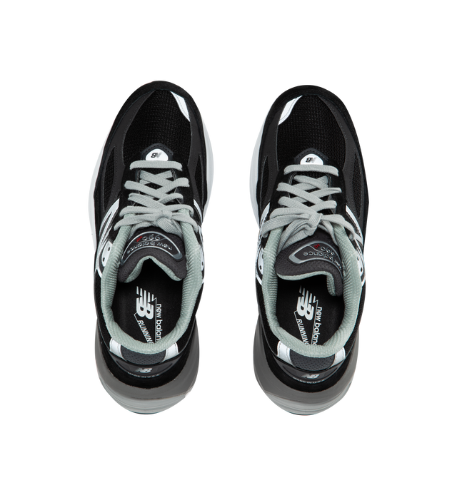Made in USA 990v6 (MENS)