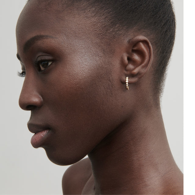 Image 2 of 2 - GOLD - SOPHIE BILLE BRAHE Petite Ensemble Daisy Single Earring 0.24CT featuring 18K recycled yellow gold and TW.VVS diamonds 0.24 ct.