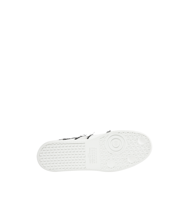 Image 4 of 5 - WHITE - MAISON MARGIELA Replica Sneaker featuring smooth calf leather, distressed embroidery threads that trace the outline of each seam, lace up closure and white stitch appears at the back.? 100% calf leather. Sole: 100% rubber.