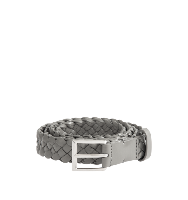 Image 1 of 2 - GREY - Bottega Veneta Belt in Intreccio calf leather with silver-tone metal buckle. Reversible style, 2cm high with calf leather lining and prong closure. Made in: Italy.