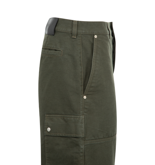 Image 3 of 3 - GREEN - Loewe men's trousers in medium-weight garment-dyed cotton twill featuring carpenter pockets at the front and buttoned cargo pockets at the rear. Relaxed fit, regular length with mid waist, straight leg, concealed button fly, rear welt pocket and LOEWE embossed leather patch placed at the back. Made in Italy.