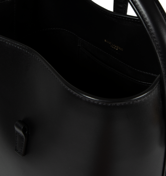 LE 37 SMALL IN SHINY LEATHER