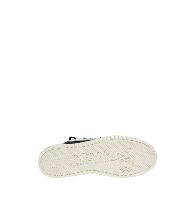 5.0 OFF COURT SNEAKER (MENS)