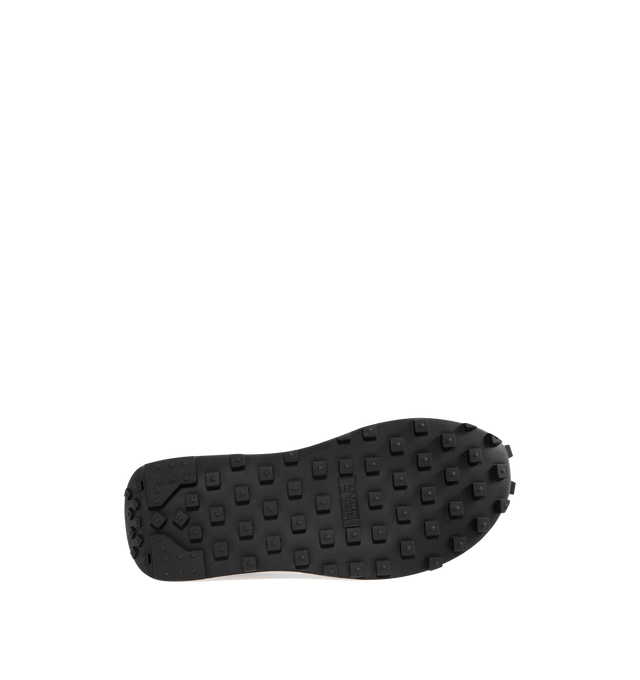 Image 4 of 5 - NAVY - Nike Men's Daybreak running shoe, inspired by the '70s running boom era, combining breathable mesh and shaggy suede with a vintage Waffle outsole. Calf Suede and fabric with rubber sole.