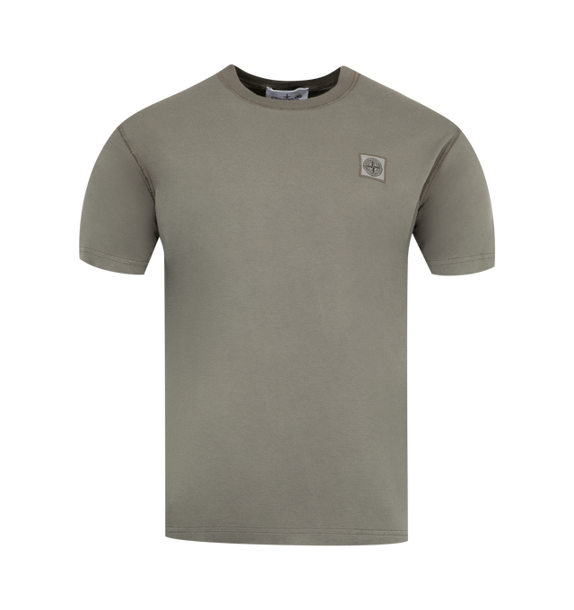 Image 1 of 2 - GREY - STONE ISLAND Logo T-Shirt featuring crew neck, short sleeves, logo label on the chest and straight hem. 100% cotton.