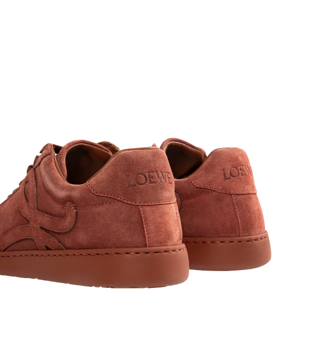 Image 3 of 5 - ORANGE - LOEWE Jambo Sneaker in suede calfskin featuring a full monochrome look with an asymmetric toe shape, a nappa fussbett, 25mm heel, lace closure, L monogram at the side, embossed LOEWE on the heeltab and Anagram-embossed rubber cupsole. Calf suede. Made in Italy.