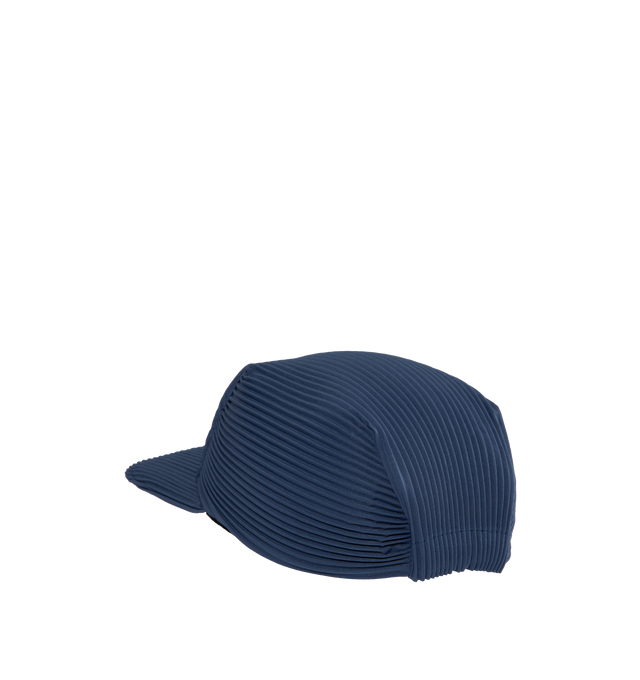 PLEATS CAP