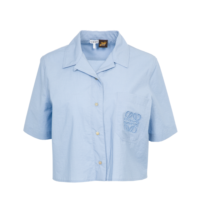Image 1 of 3 - BLUE - LOEWE PAULA'S IBIZA Cropped Shirt featuring lightweight textured cotton poplin, relaxed fit, cropped length, classic collar, short sleeves, button front fastening, chest patch pocket and Anagram ajour embroidery placed on the chest pocket. Cotton/polyamide. Made in Portugal. 