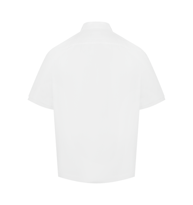 Image 2 of 3 - WHITE - SACAI Poplin Shirt featuring spread collar, short sleeves, button-front closure and paneled sides. Made in Japan.