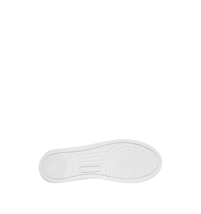 MEDALIST LOW SNEAKERS (MENS)