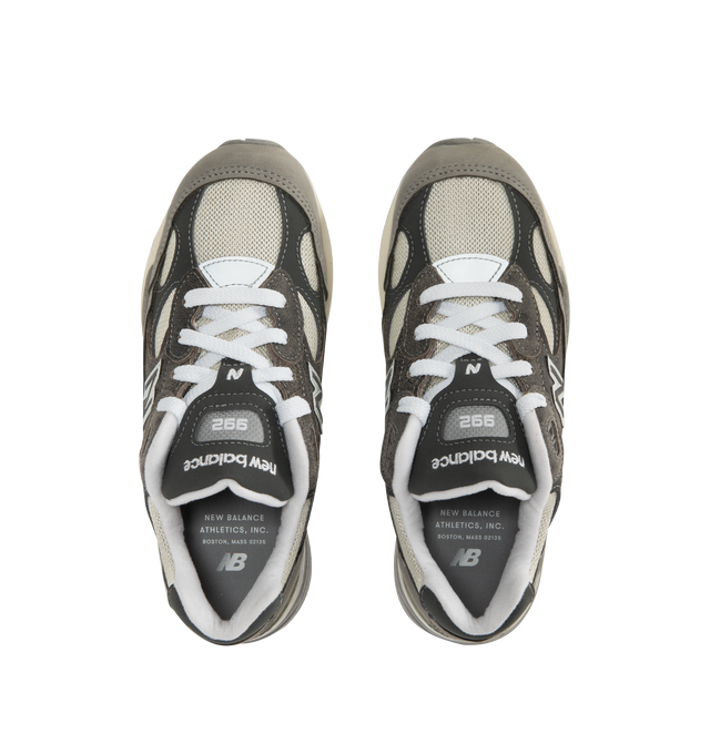 Image 5 of 5 - GREY - NEW BALANCE Made in US 991v2 Sneaker featuring FuelCell foam, ENCAP midsole cushioning, semi-translucent ABZORB SBS pods, N logo with debossed line details, reflective details, embroidered v2 tongue branding, mesh upper and pigsuede and synthetic overlays.