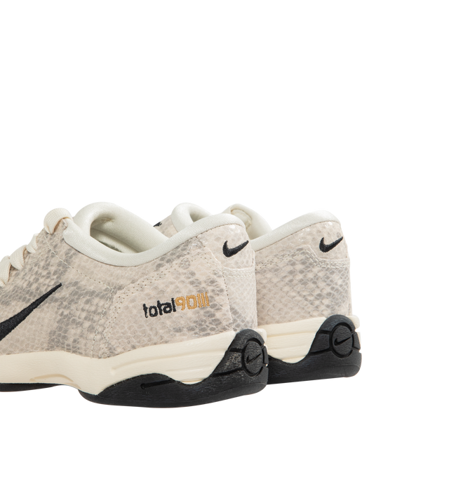Image 3 of 5 - WHITE - NIKE T90 SE Sneaker featuring authentic football style, original quilted upper and asymmetrical lacing, flat rubber sole, leather upper, rubber outsole, glossy finishes and padded collar.