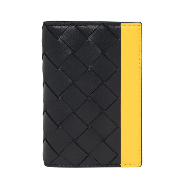 Image 1 of 3 - BLACK - Bottega Veneta Men's credit card case in color block Intrecciato calf leather. Featuring intrecciato calfskin leather card case with color block design. Six card slots, two additional pockets. Made in Italy.