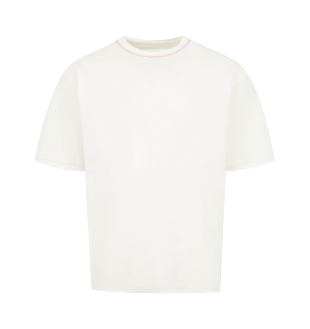 Image 1 of 2 - WHITE - MAISON MARGIELA T-Shirt featuring crewneck, short sleeves and four stitches at the back. 100% cotton. Made in Italy.