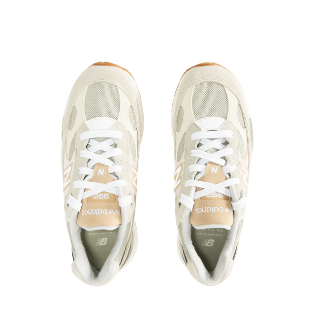 Image 5 of 5 - NEUTRAL - NEW BALANCE Made in USA 992 Core Sneaker featuring ABZORB cushioning at heel and forefoot, combination ENCAP and C-CAP midsole, reflective accents, NDurance rubber outsole, suede overlays and mesh upper.