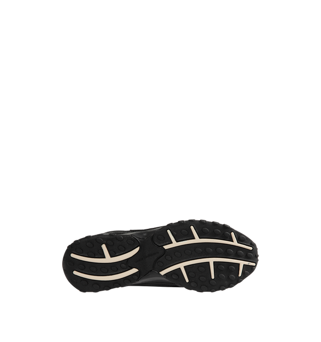 Image 4 of 5 - BLACK - NEW BALANCE 204L Sneaker featuring multi-piece upper with embossed overlay, screen-printed graphics along the saddle, distinctive outsole with 2000s-inspired strike path and 70s-influenced tread pattern, double-stacked synthetic leather and reflective 'N' logo, patent leather and mesh upper and EVA outsole.