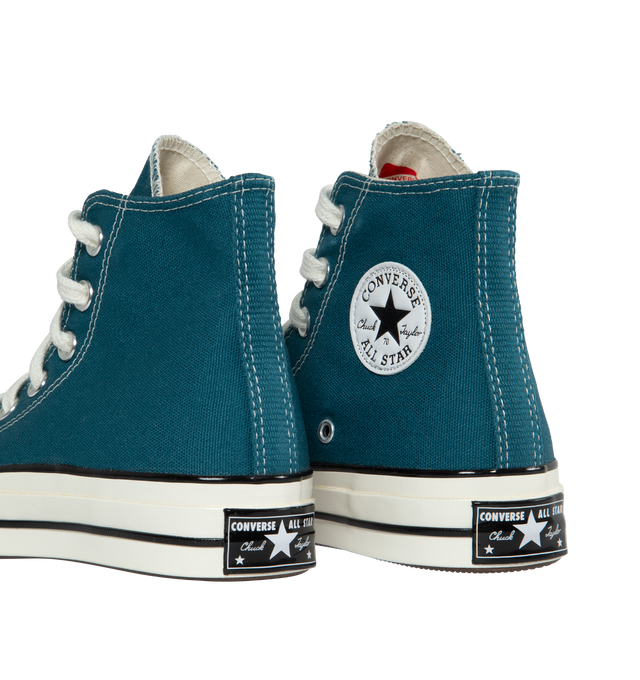 Image 3 of 5 - BLUE - CONVERSE Chuck 70 Vintage Canvas featuring durable canvas upper, OrthoLite cushioning, egret midsole, ornate stitching, rubber sidewall, iconic Chuck Taylor ankle patch and vintage All Star license plate. 