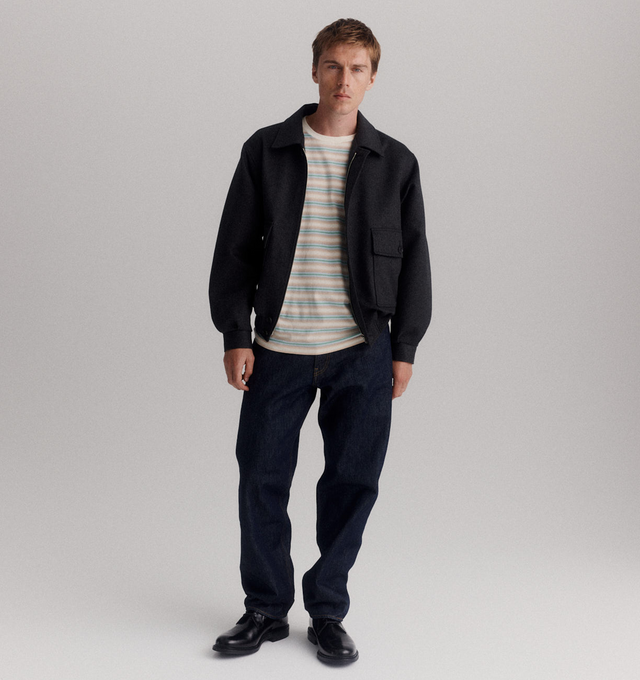 Image 2 of 4 - GREY - AURALEE Cashmere Moleskin Zip Blouseon featuringe moleskin fabric crafted from 100% rare and luxurious pure Mongolian cashmere, oversized fit, full lining, concealed zip closure, button flap front pockets, elastic waist and classic collar. 100% cashmere.