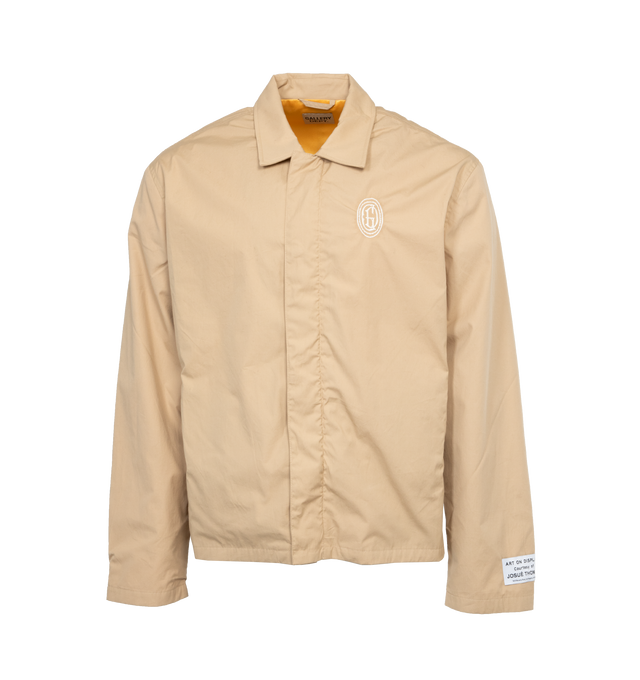 Image 1 of 8 - NEUTRAL - GALLERY DEPT. Off Site Logo-Embroidered Jacket featuring a looser, boxy fit, dropped shoulder seam, long in the sleeves, mid-weight, non-stretchy fabric and snap and zip fastening. 94% cotton, 6% silk. Lining: 100% silk. 