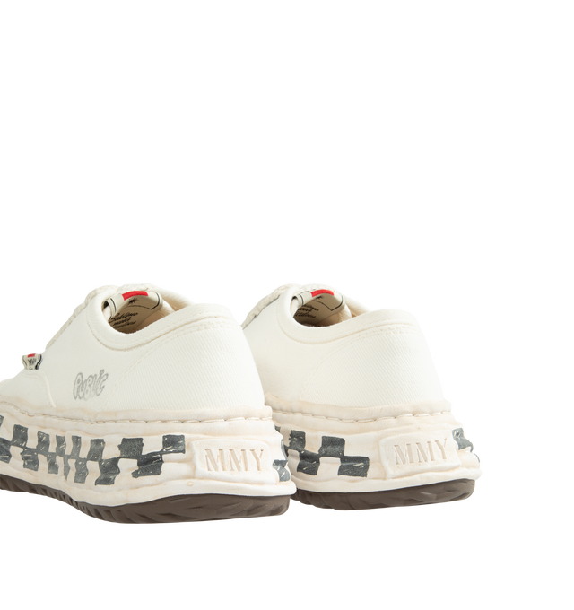 Image 3 of 5 - WHITE - Maison Mihara Yasuhiro Men's Baker26 Graffiti Sole Low-Top Sneakers feature the brand's signature OG sole with graphic details, a graffiti-printed canvas upper, and a bold low-top silhouette for a contemporary statement look. Main Material: 100% Cotton Upper. Sole: Rubber.