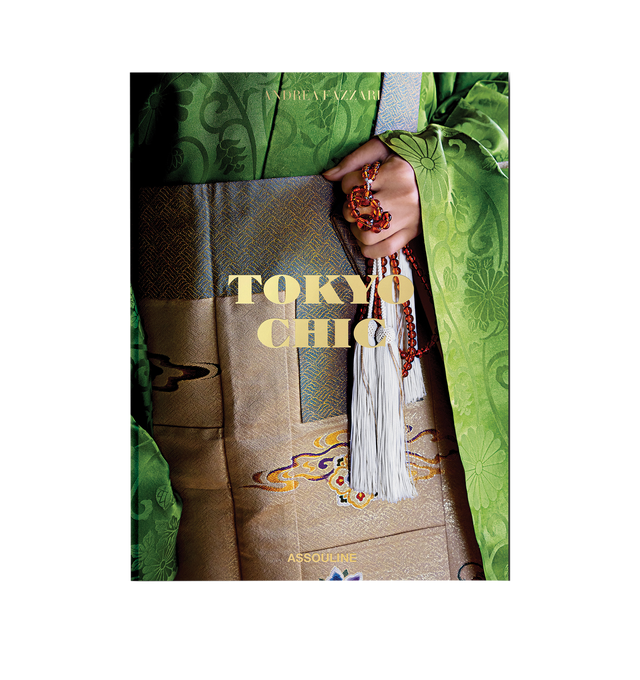 Image 2 of 4 - MULTI - ASSOULINE Tokyo Chic featuring a testament to the beauty of the Japanese capital and pays tribute to its eye-catching architecture, sought-after food scene and unmatched sense of style. Hardcover. 296 pages. 33x25x4cm. Made in Italy.