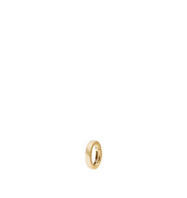 Image 1 of 2 - GOLD - FOUNDRAE Oval Annex Link featuring 18-karat gold, 6.5 mm wide by 9mm tall. You can add any additional medallion to an existing base necklace simply by clicking it on. Hirshleifers offers a range of initial pieces from this collection in-store. For personal consultation and detailed information about jewelry, please contact our dedicated stylist team at personalshopping@hirshleifers.com.