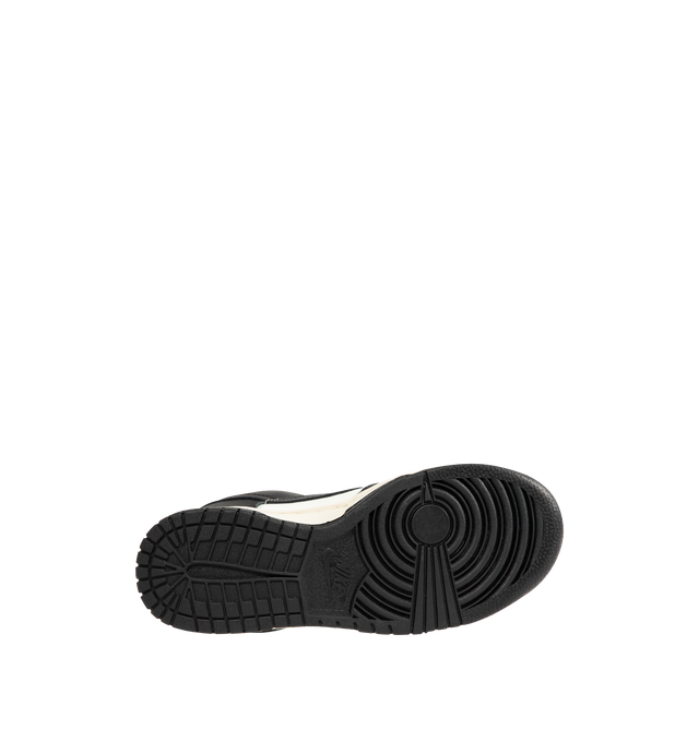 Image 4 of 5 - BLACK - NIKE Dunk Low SE Sneaker featuring charm details, plush padding, leather upper, foam midsole and rubber outsole with classic pivot circle.