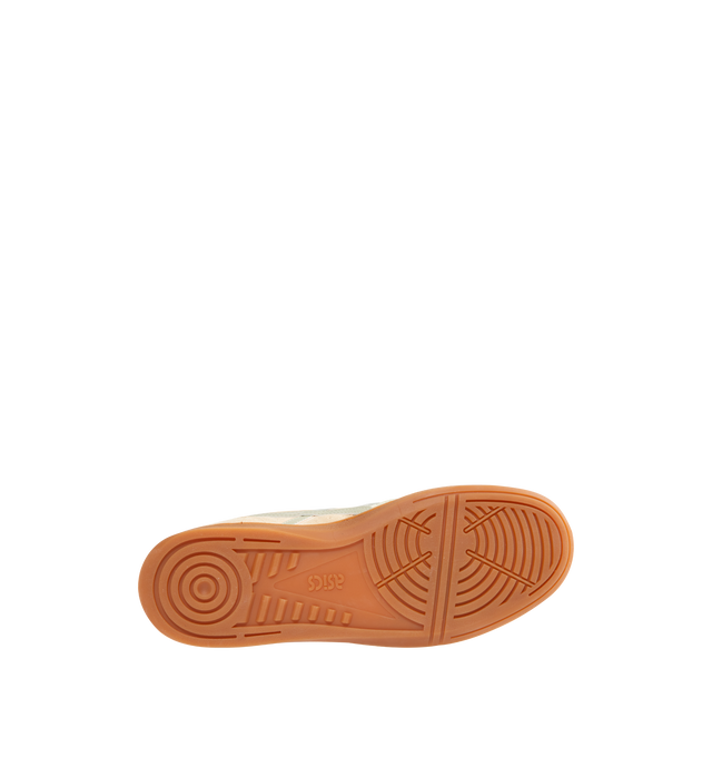 Image 4 of 5 - WHITE - ASICS Skyhand OG Sneaker featuring minimalistic suede paneling, FLYTEFOAM PROPEL cushioning, EVA heel wedge and gum outsole.
