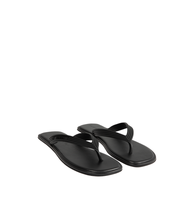 Image 3 of 5 - BLACK - BOTTEGA VENETA Sampieri Thong featuring rubber thong sandal with leather insole. Lining: lambskin. Rubber-injected leather outsole. Thermoplastic polyurethane. Made in Italy.