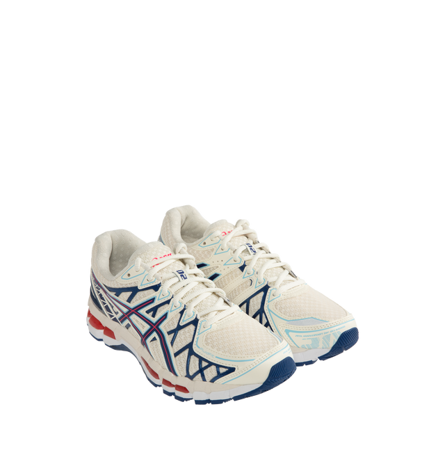 Image 2 of 5 - WHITE - ASICS GEL-Kayano 20 featuring FLUIDFIT technology cage, TRUSSTIC support system, dual GEL technology inserts, double-layer mesh construction, synthetic fiber outer, rubber sole, grid-like patterns, glossy finish, lace-up fastening, tongue pull loop and logo detail. Unisex style in men's sizing.