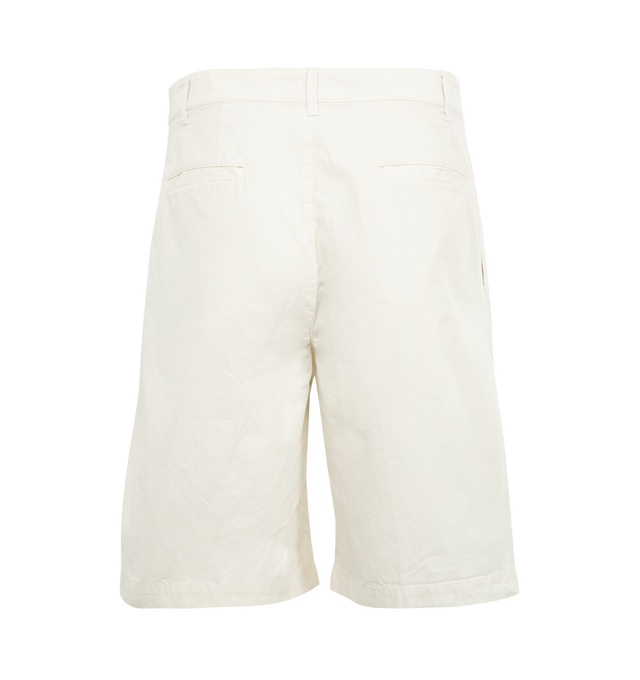 Image 2 of 3 - WHITE - ASPESI Bermuda Shorts featuring garment-dyed cotton canva, a double front pleat, side pockets, welt pockets on the back, zip and button fastening and loose fit. 100% cotton.