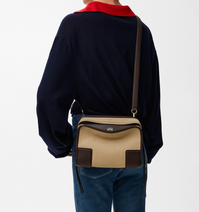 Image 4 of 17 - BROWN - LOEWE Small Amazona 180 Bag in suede featuring a relaxed silhouette anchored by a single toron top handle, designed to be carried open, while a concealed closure secures the main compartment, three carry options: short handle, removable shoulder strap and crossbody, zip closure with two leather zip pullers, two compartments, main compartment closed with magnetic closure, internal flat pocket, left side d-ring for customization, suede and nappa lambskin lining, embossed LOEWE and embo