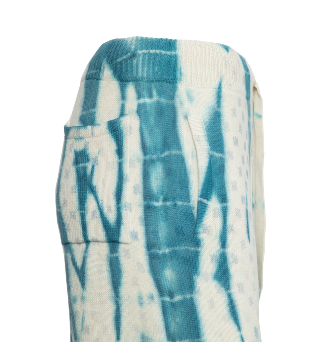 VERTICAL STREAK TIE DYE SHORTS (MENS)