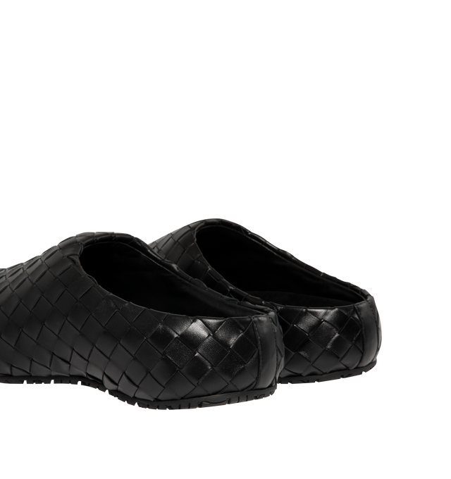 Image 3 of 4 - BLACK - Bottega Veneta Mens Slip-on mule is crafted from a woven Intrecciato leather, leather lining, and durable outsole. Upper: Leather; Lining: Calfskin; Outsole: Rubber. Made in Italy.
