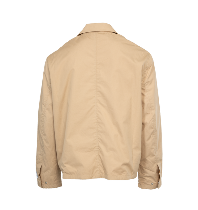 Image 3 of 8 - NEUTRAL - GALLERY DEPT. Off Site Logo-Embroidered Jacket featuring a looser, boxy fit, dropped shoulder seam, long in the sleeves, mid-weight, non-stretchy fabric and snap and zip fastening. 94% cotton, 6% silk. Lining: 100% silk. 