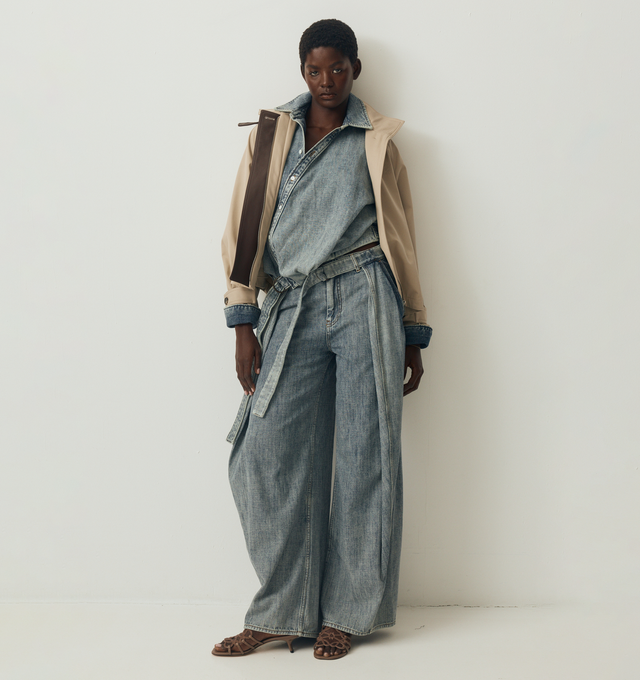 Image 2 of 5 - BLUE - Loewe Jeans in lightweight cotton blend denim featuring an adjustable self belt and pleats at the front. Regular fit, regular length, Mid waist, straight leg with concealed zip fly, slash pockets, rear patch pockets and LOEWE engraved D-ring, LOEWE embossed leather patch placed at the back. Made in Italy.