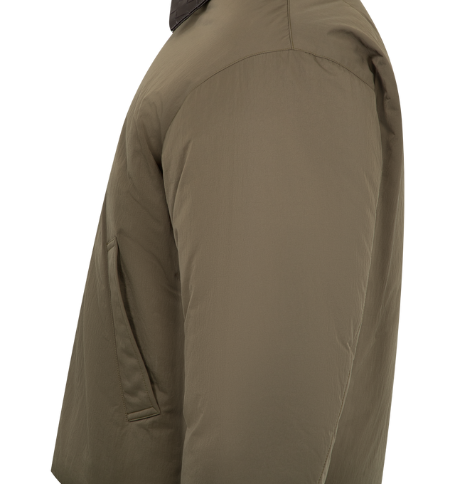 Image 4 of 4 - GREEN - BOTTEGA VENETA Puffer jacket in cotton twill with detachable Intrecciato leather collar, zip closure, lined in cotton twill, front pockets and regular fit. 69% cotton, 31% polyamide. Made in Italy.