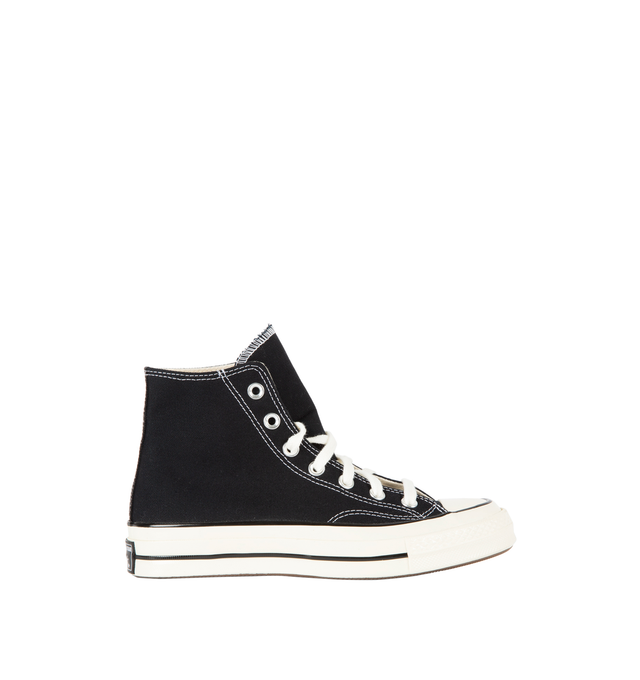 Image 1 of 2 - BLACK - CONVERSE Chuck 70 Vintage Canvas featuring durable canvas upper, OrthoLite cushioning, egret midsole, ornate stitching, rubber sidewall, iconic Chuck Taylor ankle patch and vintage All Star license plate.