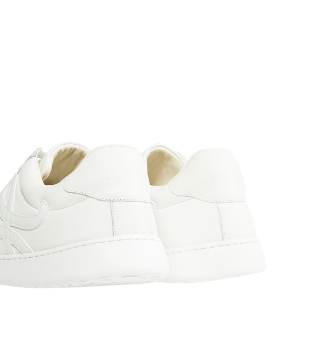 Image 3 of 5 - WHITE - LOEWE Jambo Sneaker in soft grained calfskin featuring a full monochrome look with an asymmetric toe shape, a nappa fussbett, 25mm heel, lace closure, L monogram at the side, embossed LOEWE on the heeltab and Anagram-embossed rubber cupsole. Calfskin. Made in Italy.