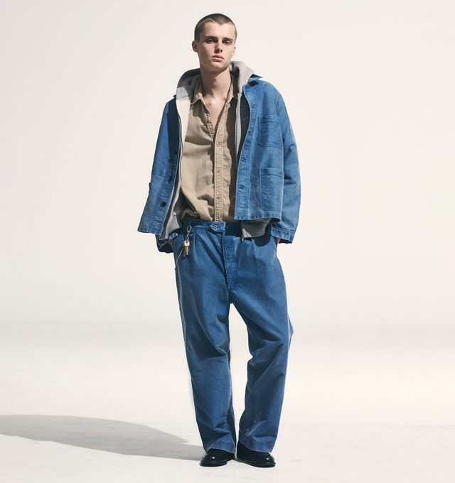 Image 4 of 4 - BLUE - A.Presse Men's Vintage French Work Jacket is crafted from indigo-dyed cotton with a distinctive vintage-inspired appearance and texture, with natural variations that make each piece unique. Main Material: 100% Cotton. Made in Japan.