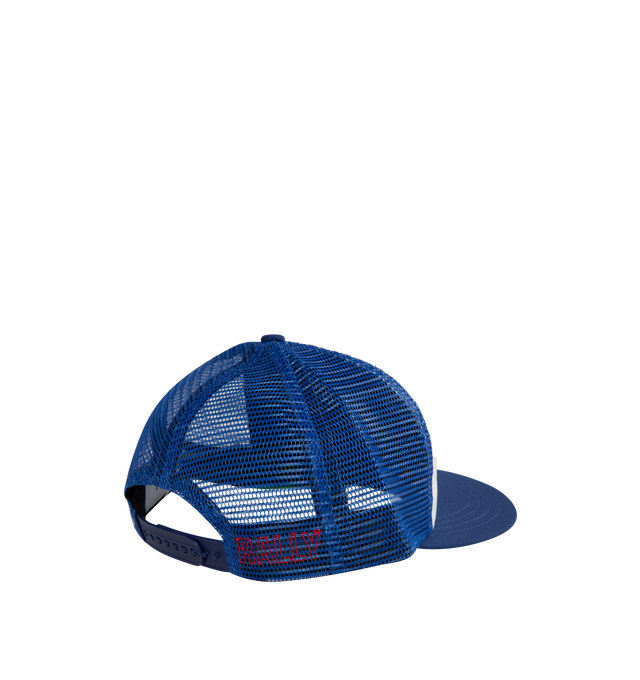PARADISO HILLS TRUCKER