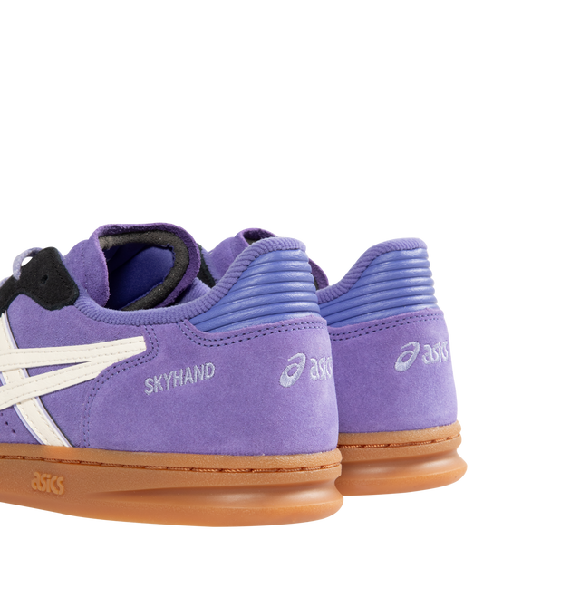 Image 3 of 5 - PURPLE - ASICS Skyhand OG Sneaker featuring minimalistic suede paneling, FLYTEFOAM PROPEL cushioning, EVA heel wedge and gum outsole.