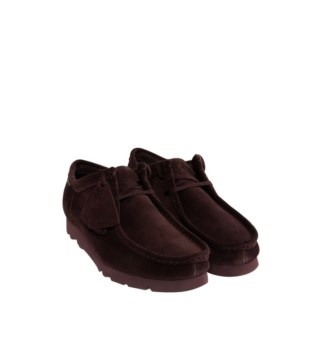Image 2 of 4 - PURPLE - CLARKS Wallabee Gore-Tex Shoe featuring GORE-TEX suede uppers, tonal Vibram soles, three FOBS GORE-TEX, Wallabee and Clarks Originals, two laces flat tonal and fleck second lace, Clarks Originals heat embossed metallic logo on sock and full sock lining.