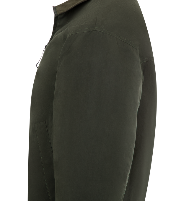 Image 3 of 3 - GREEN - ASPESI Giubbotto Stanton Jacket featuring Dry Wax cotton-blend fabric, padded with Thermore wadding, a quilted nylon lining with an onion-patterned design, contrasting wool yoke, stand-up collar, two welt pockets and cuffs, an elasticated hem, double-slider concealed zip fastening at the front and loose fit. 45% cotton, 39% polyester, 16% polyamide.