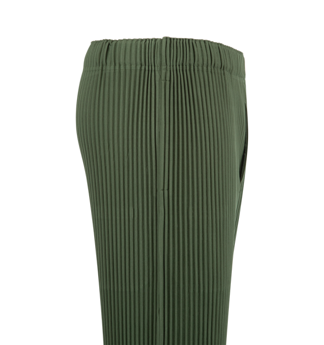 Image 3 of 3 - GREEN - ISSEY MIYAKE Shorts featuring pleated jersey material, quick-drying property, pockets on both sides, a drawcord at the waist and a button-fly design. 100% polyester. Made in Japan.