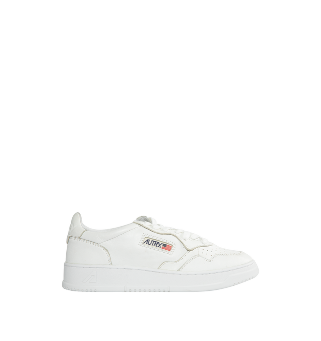 MEDALIST LOW SNEAKERS (MENS)